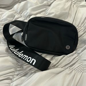 NWT Lulu Lemon Belt Bag